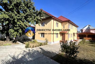 Casă cu 4 camere în Gara Veche