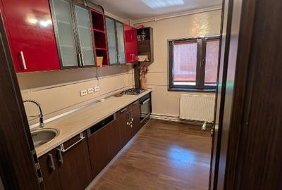 Apartament cu 3 camere decomandat, mobilat în 13 Septembrie
