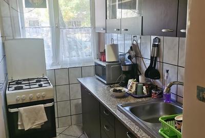 Apartament cu 2 camere nedecomandat, mobilat în Girocului