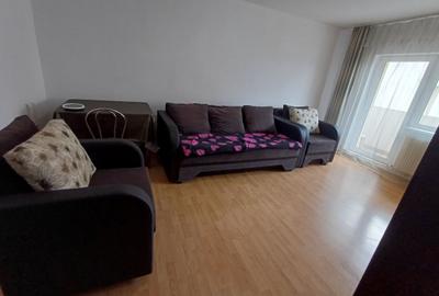 Apartament cu 3 camere decomandat, mobilat în Mărăști