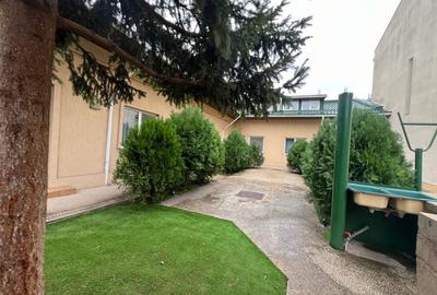 Casă cu 9 camere în Gara