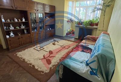 Apartament cu 4 camere semidecomandat în Calea Severinului