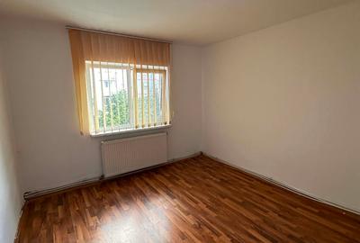 Apartament 2 camere 54 mp, decomandat, et. 3 - 1