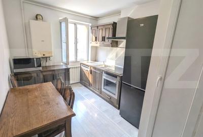 Apartament cu 2 camere semidecomandat, mobilat în Central