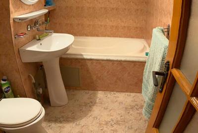 Apartament 3 camere decomandat Lunei aproape de Complex Centrala gaz amenajat - 9