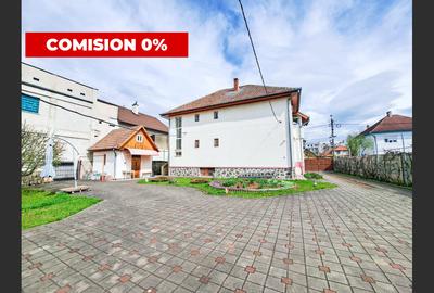 Casă cu 6 camere în Sub Arini