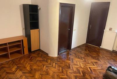 Știrbei Vodă | Garsonieră cu Centrală Proprie și Balcon - 1