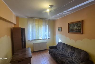 Apartament 3 Camere, Decomandat, Etaj 1, Loc de Parcare | Zona 1 Mai – Galleria - 2