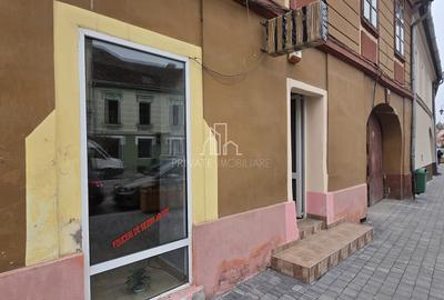 Spațiu comercial, de 35 mp, în Central