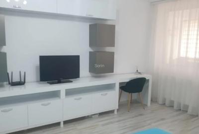 Garsonieră semidecomandată în Titan