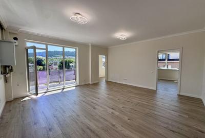 Apartament cu 3 camere semidecomandat în Florești