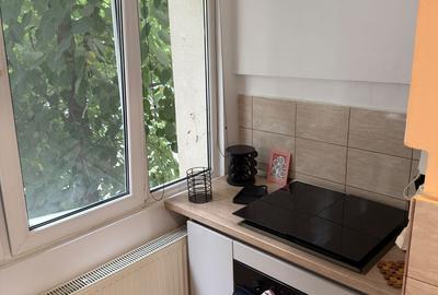 Ap 2 camere decomandat, Et. 2/4, zona Girocului. - 13