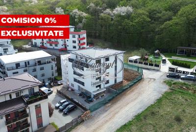 Apartament cu 3 camere semidecomandat în Florești