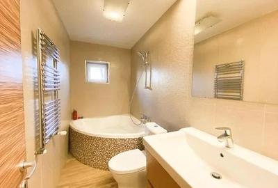 Inchiriere Apartament 3 camere decomandat Unirii - 9