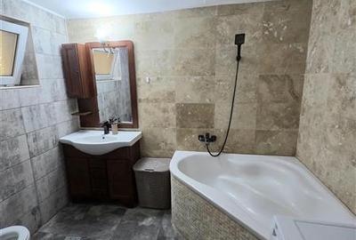 Vila 3 Nivele cu Spatiu Comercial Str. Cuza Voda - 12