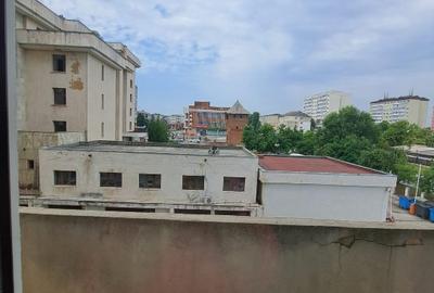 Apartament 3 camere de vânzare – Târgoviște, Micro 11 (în spatele Tribunalului - 10