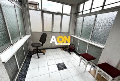 Apartament cu 3 Camere, Etaj Intermediar, Zona Cetate - 9