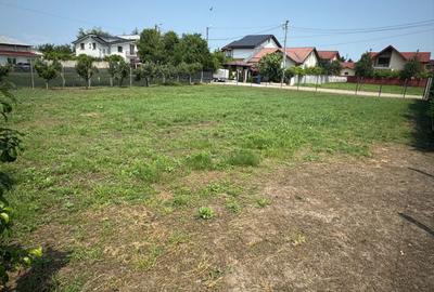 Teren Construcții intravilan de 775 mp, în Obor