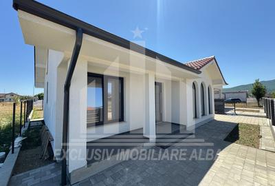 Casa individuala | 85 mp | 355 mp teren | Toate utilitatile | Orizont - 1
