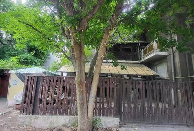 Casa ultracentrala, 4 niveluri(D+P+2),Suprafata utila 168 mp,Teren 117 mp - 9