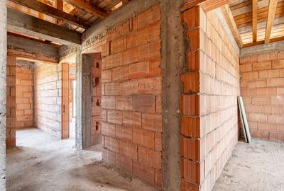 Casă / Vilă nouă de vânzare, la roșu, 5 camere, 225mp, Fântânele, Arad - 29
