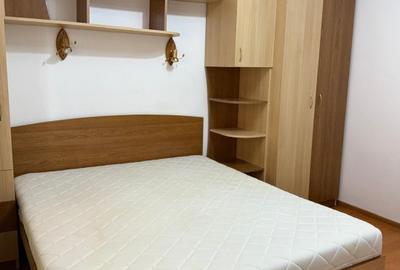 Direct proprietar vand apartament  2 camere, decomandat, complet mobilat - 3