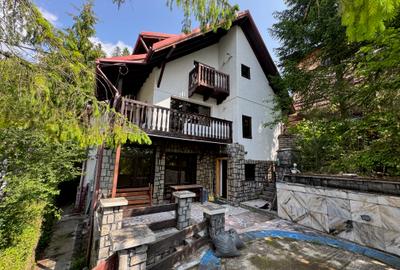 Sinaia Strada Cerbului - 1