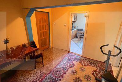 Apartament cu 3 camere decomandat, mobilat în Sud-Vest