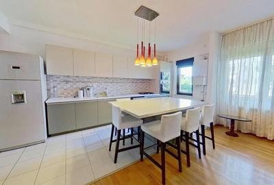 Apartament cu 3 camere semidecomandat, mobilat în Iancu Nicolae