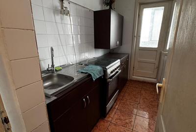 3 Cam--Complex Studentesc-3 Min de Centru--Etaj 7--Centrala-- 63 MP-110.000 Euro - 9