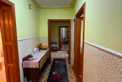 Apartament de vanzare | 3 camere, 70 mp | Centrală proprie - 10