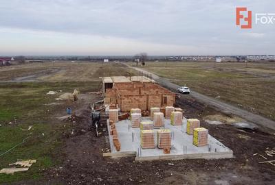 Duplex intreg 8 camere, LA ROSU, de vanzare in Sacalaz, la intrare - 22