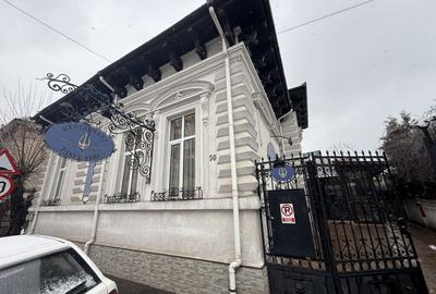 Casă individuală cu 5 camere în Cișmigiu