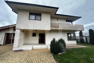 Casă individuală cu 4 camere în Micești