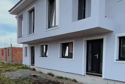 Duplex cu 4 camere în Șura Mică