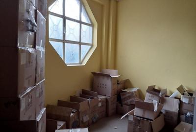 FALEZA NORD SPATIU 191 MP RAMPA +CURTE 2 INTRARI PRET 2200 EURO - 6