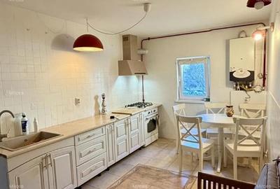 Apartament cu 3 camere decomandat, mobilat în Obcini