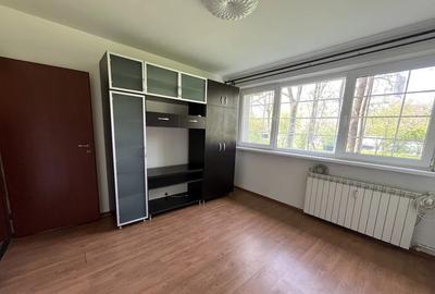 Apartament cu 2 camere decomandat în Drumul Taberei