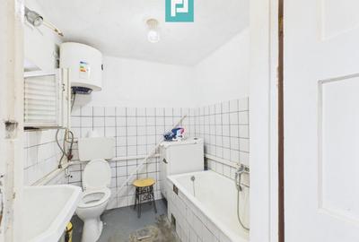 Casa în Cuvin la poalele dealului - 7