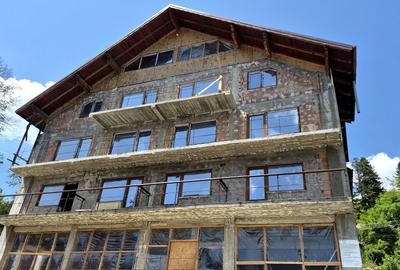 Cladire Pensiune D+P+2+M+Pod - 1089 mp + teren 893 mp - Sinaia - comision 0% - 2