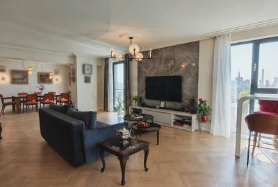 Apartament cu 5 camere semidecomandat, mobilat în Băneasa