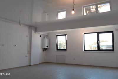 Apartament cu 2 camere decomandat în Casa de Cultură