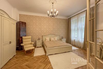 Apartament deosebit cu 3 camere, curte si parcare, aproape de Centru - 2