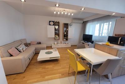 Apartament cu 3 camere în Colentina