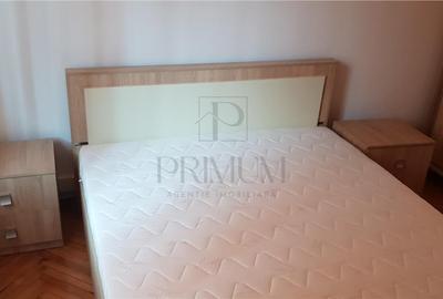 GIROCULUI, 2 CASE INTR-O SINGURA CURTE CU TEREN GENEROS - 4