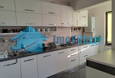 Apartament cu 2 camere decomandat în Unirii