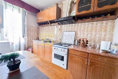 Apartament 2 camere semidecomandat, de vanzare — Aleea Visinului, Bacau - 2