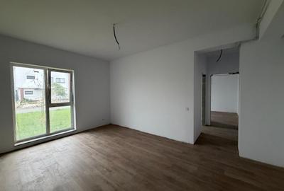 Apartament cu 2 camere semidecomandat în Florești