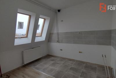 Apartament 3 camere la mansarda - 75mp utili, Zona Aradului - 2