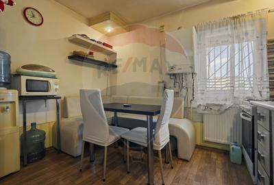 Apartament cu 4 camere de vânzare în zona Sebastian - 3